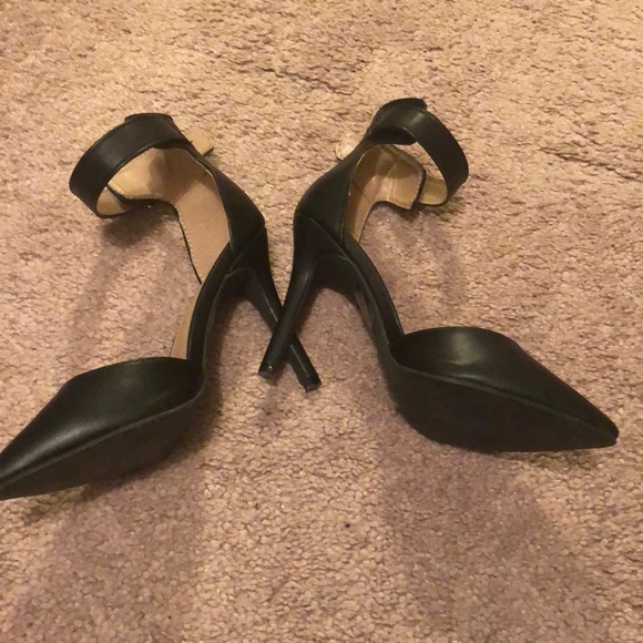 High Heal Shoes - Picture 2 of 3